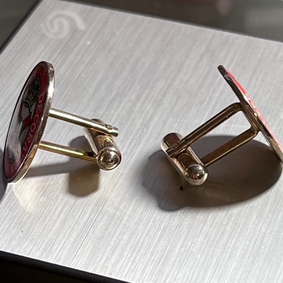 Vintage “Mauvais Golfer” Cufflinks - Picture 2 of 3